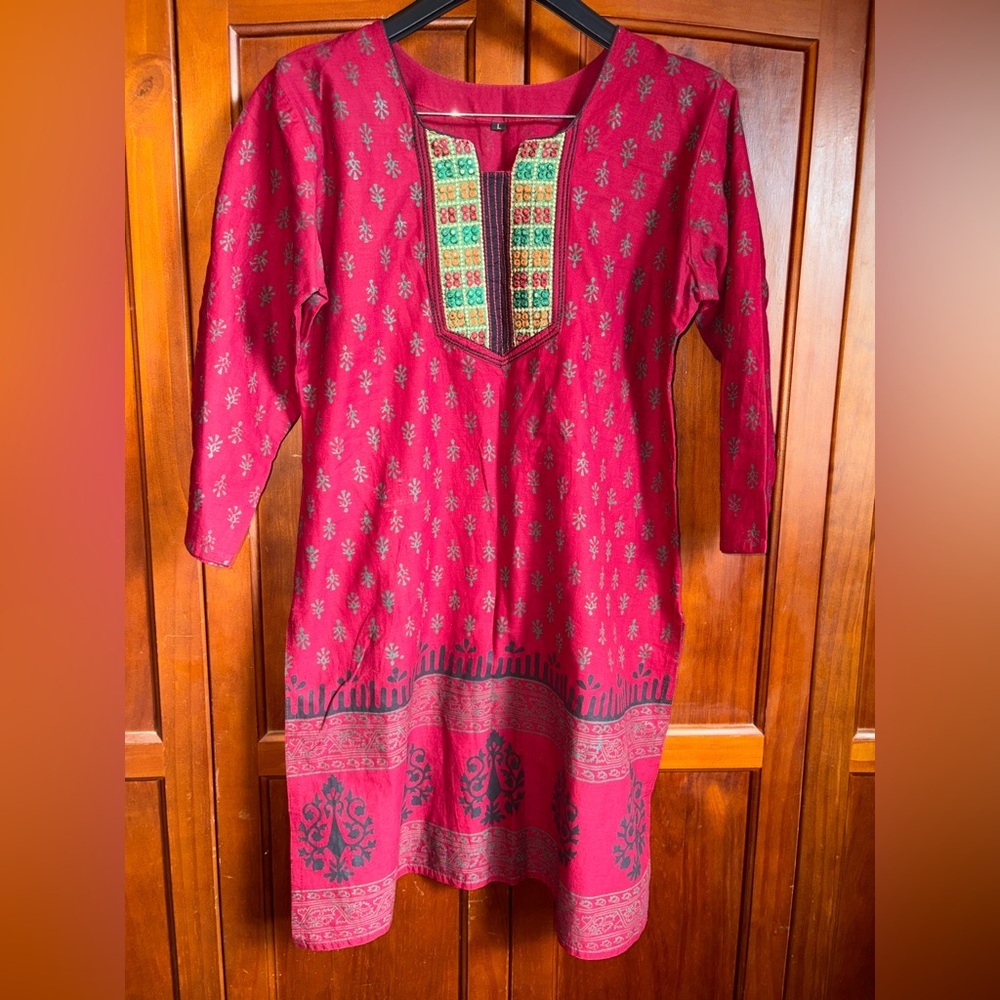 No tag Elegant Red with Grey Printed Top #1325